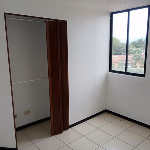 Apartamento 2 dormitorios 2 parqueos, Condominio Bosque Real, Concasa - Imagen 8