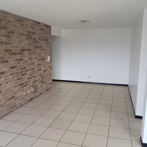 Apartamento 2 dormitorios 2 parqueos, Condominio Bosque Real, Concasa - Imagen 2