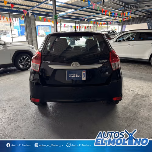 TOYOTA YARIS E 2017 - Imagen 7