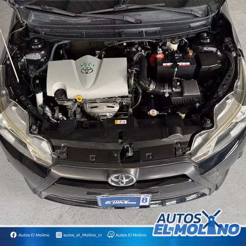 TOYOTA YARIS E 2017 - Imagen 2