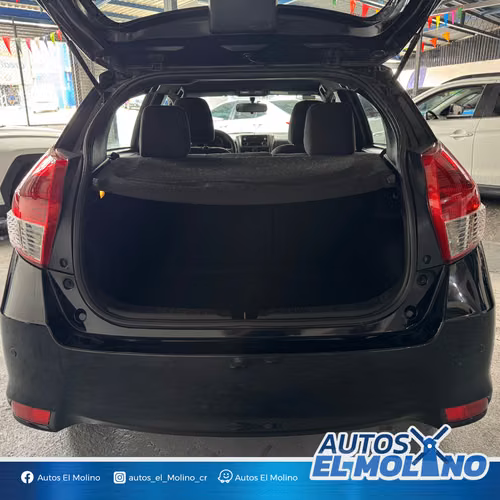 TOYOTA YARIS E 2017 - Imagen 5
