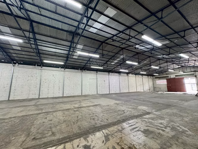 Alquiler bodega comercial en Barrio Pitahaya, San José | 631 m² - Imagen 3