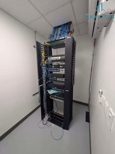 Alquiler de oficina corporativas en San José, 300m2 ID 2041 - Imagen 8