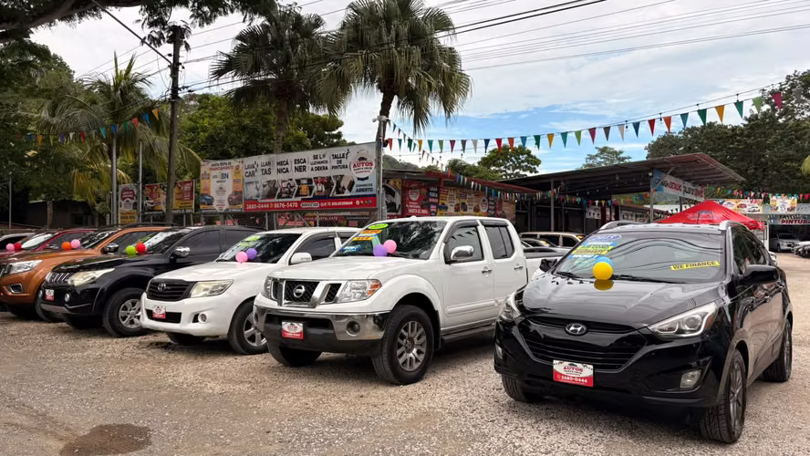 HYUNDAI TUCSON GLS-2015-AUTO-SHIFT TRONIC-4X2-8.475.000 - Imagen 10