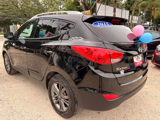 HYUNDAI TUCSON GLS-2015-AUTO-SHIFT TRONIC-4X2-8.475.000 - Imagen 3