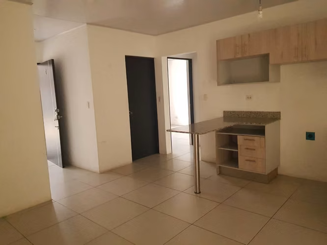 Lindo y amplio apartamento en San José Barrio Cuba! P085 - Imagen 2