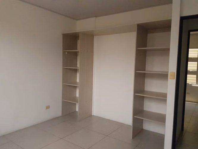 Lindo y amplio apartamento en San José Barrio Cuba! P085 - Imagen 5