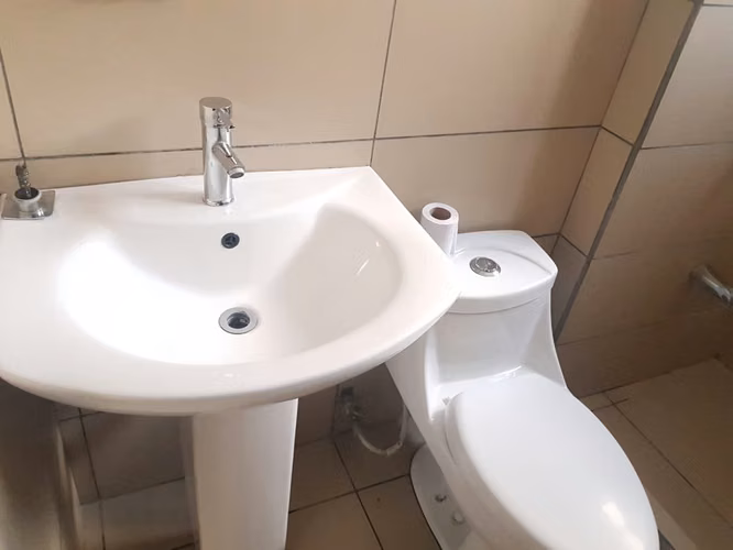 Lindo y amplio apartamento en San José Barrio Cuba! P085 - Imagen 7