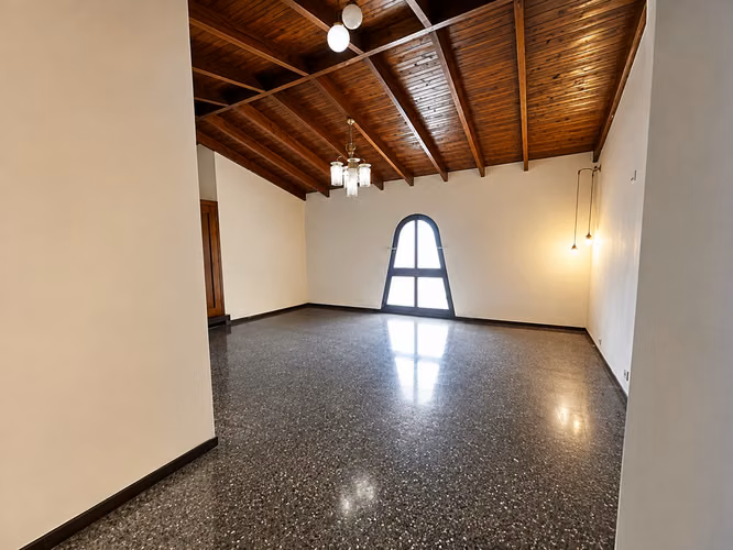 Local Comercial en Alquiler - Mercedes Heredia – Servicios Incluidos