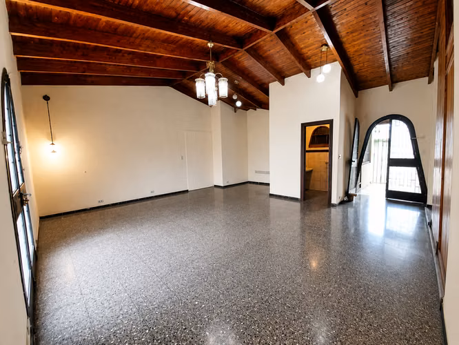 Local Comercial en Alquiler - Mercedes Heredia – Servicios Incluidos - Imagen 5