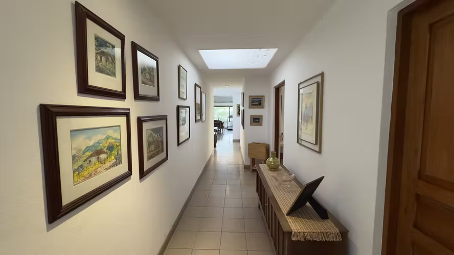 Venta de elegante y espaciosa casa, Curridabat, Granadilla. (FE) - Imagen 16