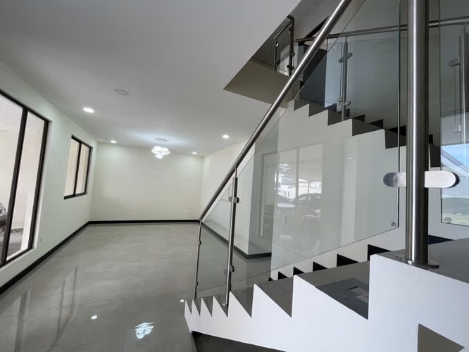 *Venta de casa en Tres Ríos en condominio. - Imagen 2
