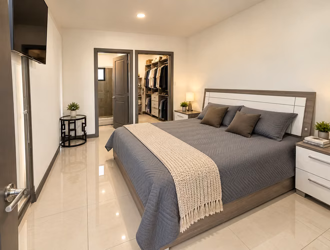 Casa con habitación en primer nivel y piscina, Condominio La Floresta