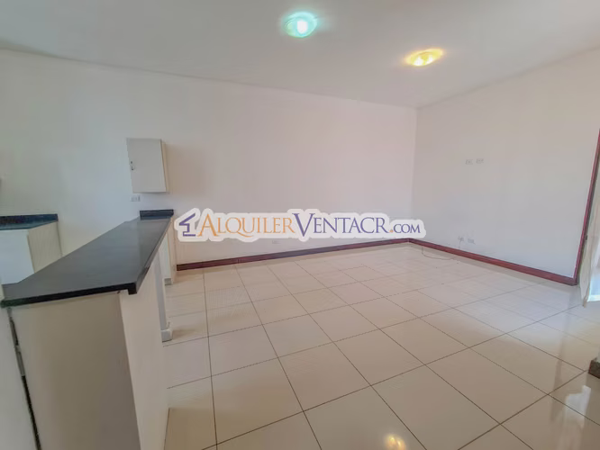 Apartamento de un nivel de 2 habit. con patio en Santa Ana Centro - Imagen 15