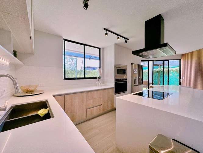 VENTA DE CASA EN CONDOMINIO EN LA GUACIMA - Imagen 3