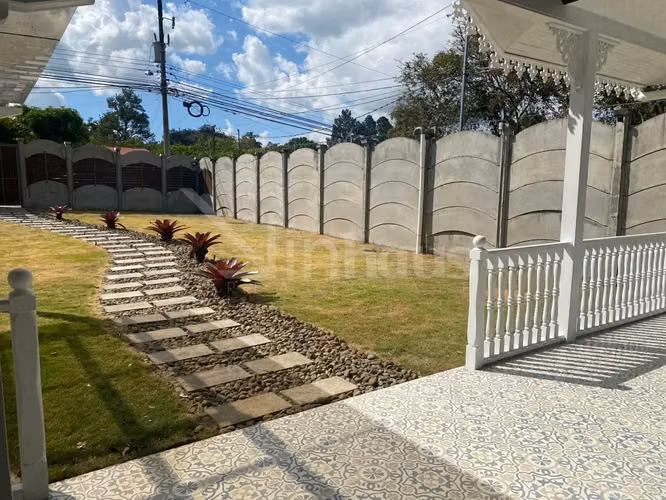 En venta casa independiente de una planta en Piedades, Santa Ana. - Imagen 11