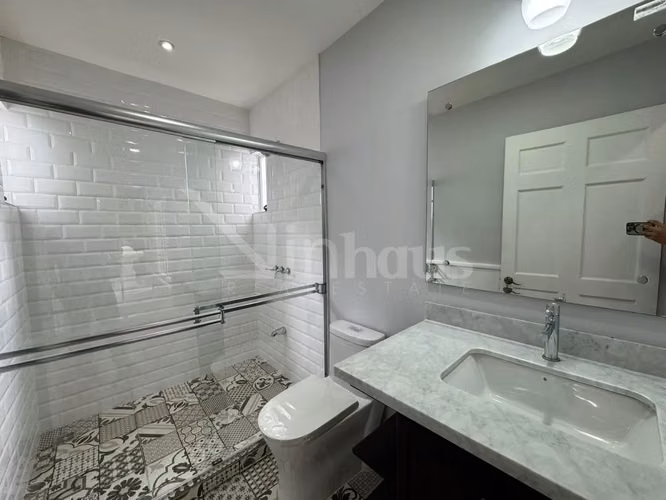 En venta casa independiente de una planta en Piedades, Santa Ana. - Imagen 7