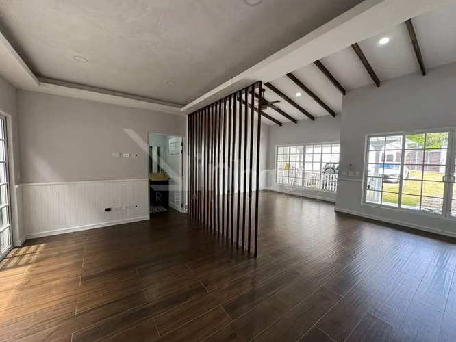 En venta casa independiente de una planta en Piedades, Santa Ana. - Imagen 3