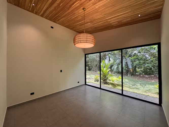 Venta de propiedad con dos módulos independientes, en condominio en La Fortuna. - Imagen 7