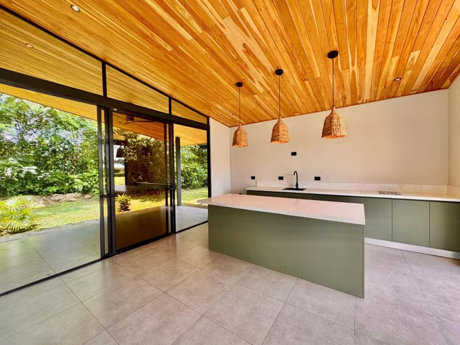 Venta de propiedad con dos módulos independientes, en condominio en La Fortuna.