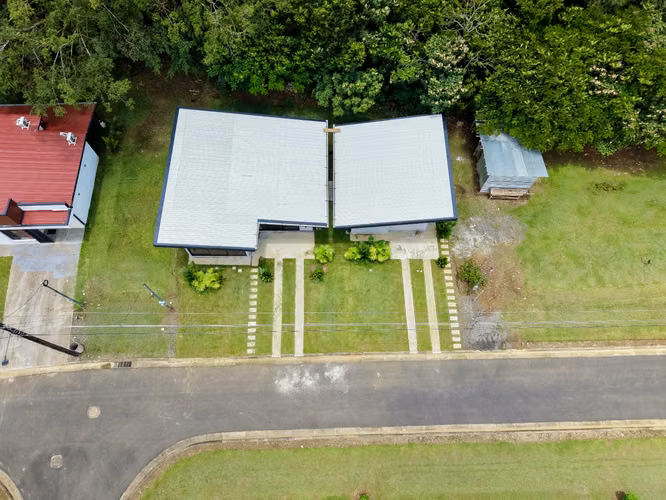Venta de propiedad con dos módulos independientes, en condominio en La Fortuna.