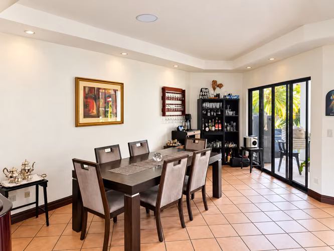 Venta Casa 4 Hab en Valle del Sol, Santa Ana — 400 m² construcción - Imagen 6