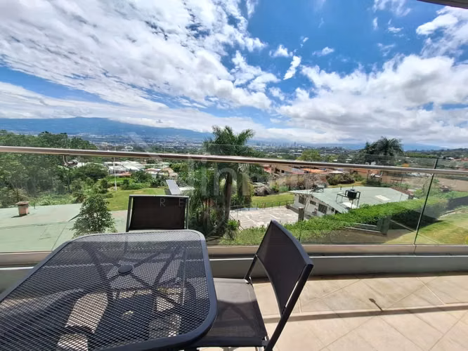 Se alquila apartamento amueblado en Escazú. - Imagen 5