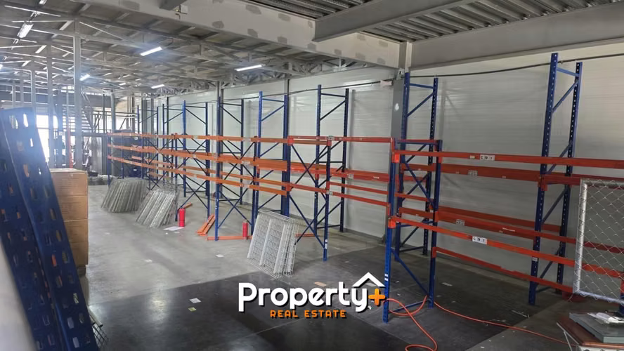 Brasil- Ofibodega- 420mt + 400mt de mezzanine- Oficinas