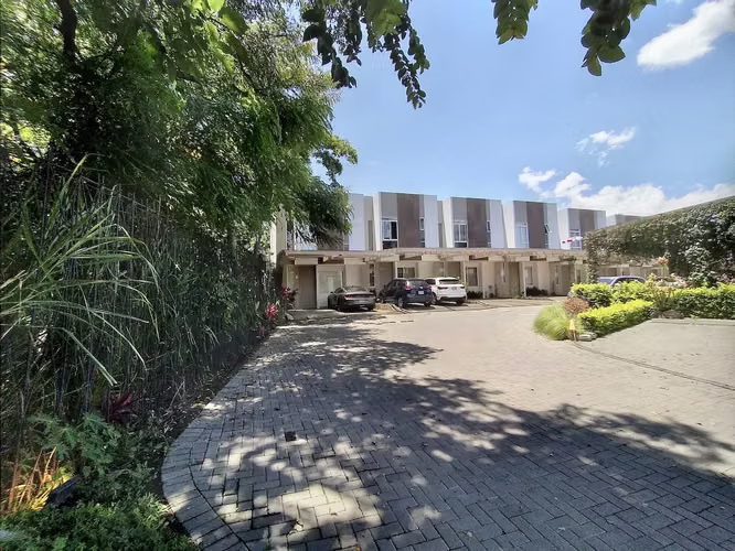 ALQUILER DE CASA DE 3 HAB EN CONDOMINIO EN POZOS DE SANTA ANA - Imagen 15