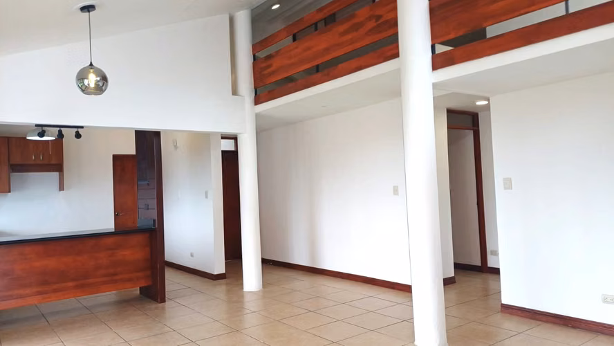 Se alquila apartamento: !Elegancia, Espacio y Trabajo desde Casa! - Imagen 8