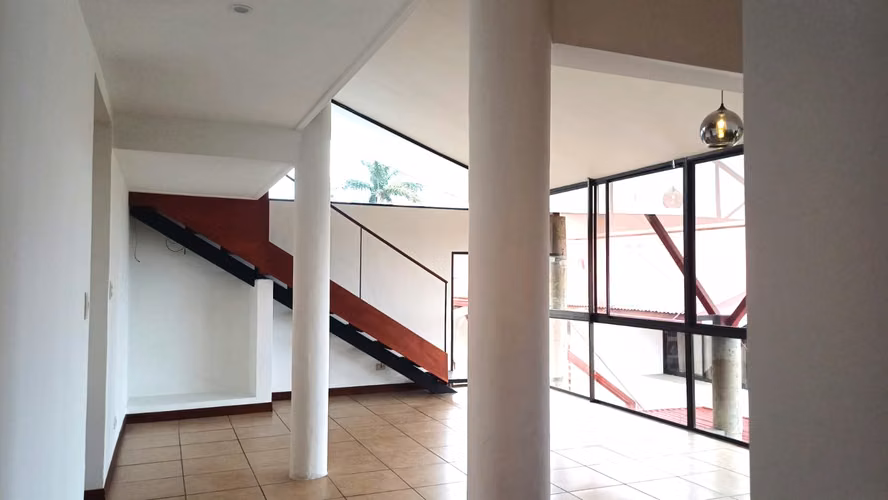 Se alquila apartamento: !Elegancia, Espacio y Trabajo desde Casa! - Imagen 10