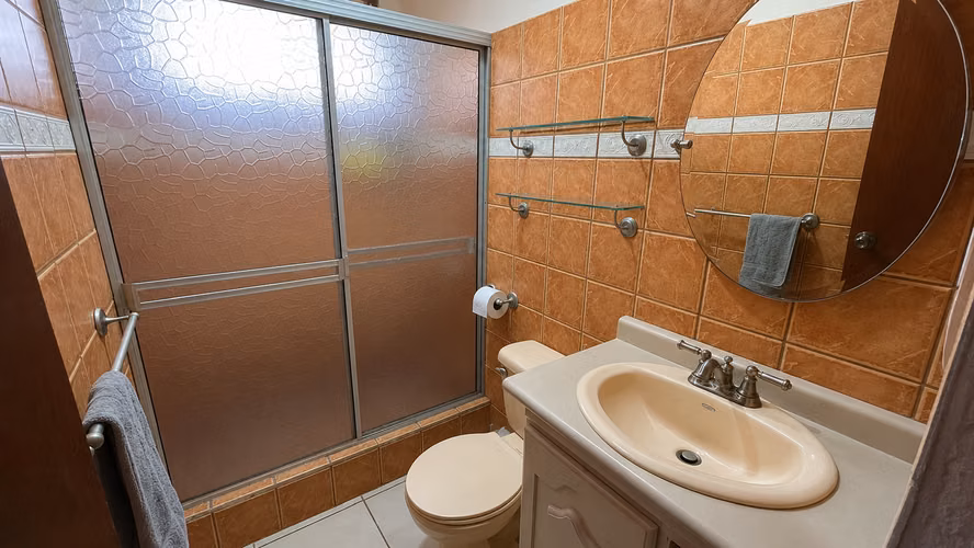Se vende apartamento en Sabanilla, Montes de Oca - Imagen 11