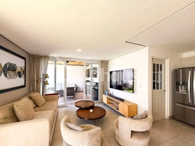 Venta de casa en condominio en Guachipelin - Imagen 11