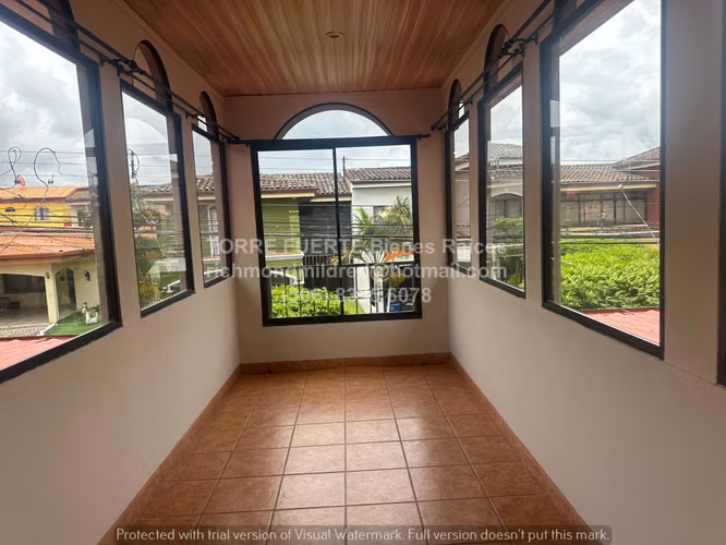 Casa en venta. Condominio Puebla Real, San Pablo de Heredia. Terraza | Vista a las montañas |