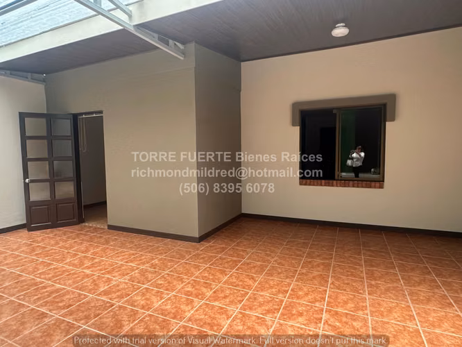 Casa en venta. Condominio Puebla Real, San Pablo de Heredia. Terraza | Vista a las montañas |