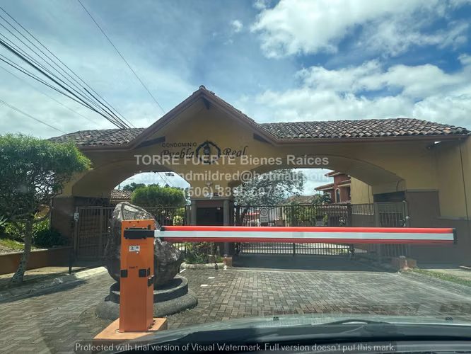 Casa en venta. Condominio Puebla Real, San Pablo de Heredia. Terraza | Vista a las montañas |