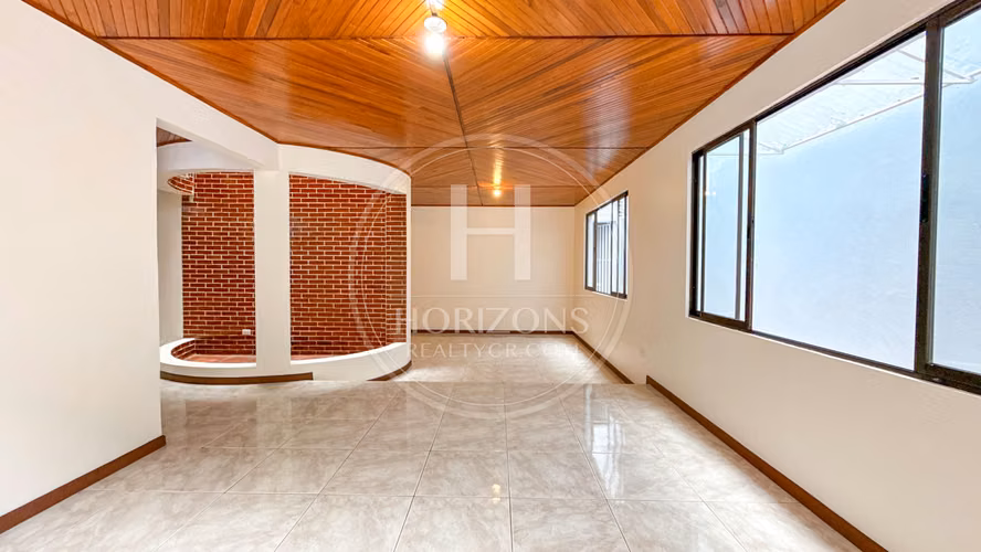 Se Alquila Casa en Pinares Curridabat 4 Habitaciones y Oficina Patio NOJ1246JB - Imagen 7