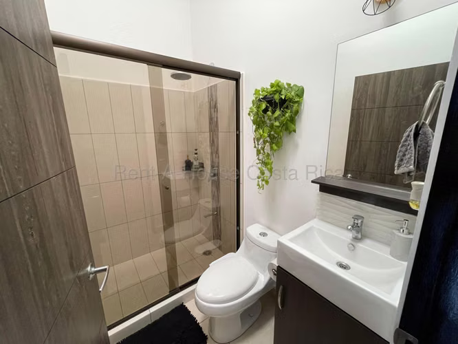 Casa en Venta,  Un Nivel con Finos Acabados | en San Rafael de Alajuela