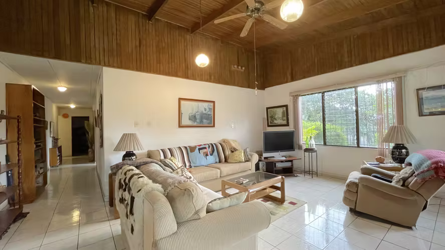 Casa en venta en Escazu con lote esquinero de 352 m² - Imagen 8