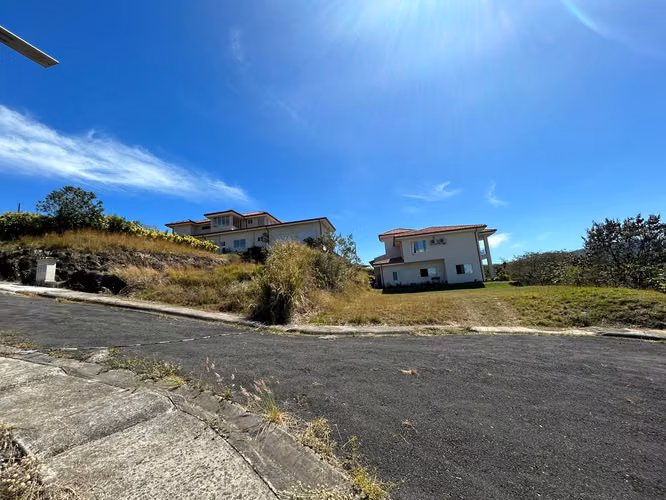 Lotes Exclusivos en Condominio Villa Antica — Alajuela - Imagen 3
