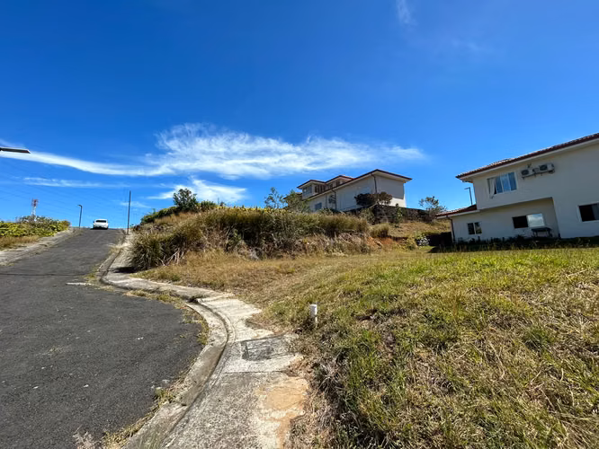 Lotes Exclusivos en Condominio Villa Antica — Alajuela - Imagen 2