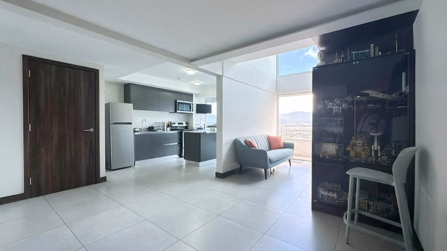 Apartamento en Yoses, Barrio Escalante I Amueblado | AC | Vista Panoramica - Imagen 3