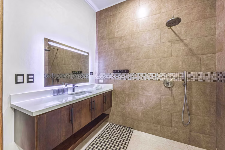 PROPIEDAD CON 2 CASAS UN SOLO NIVEL PISCINA PRIVADA AL NORTE DOMINICAL - Imagen 9
