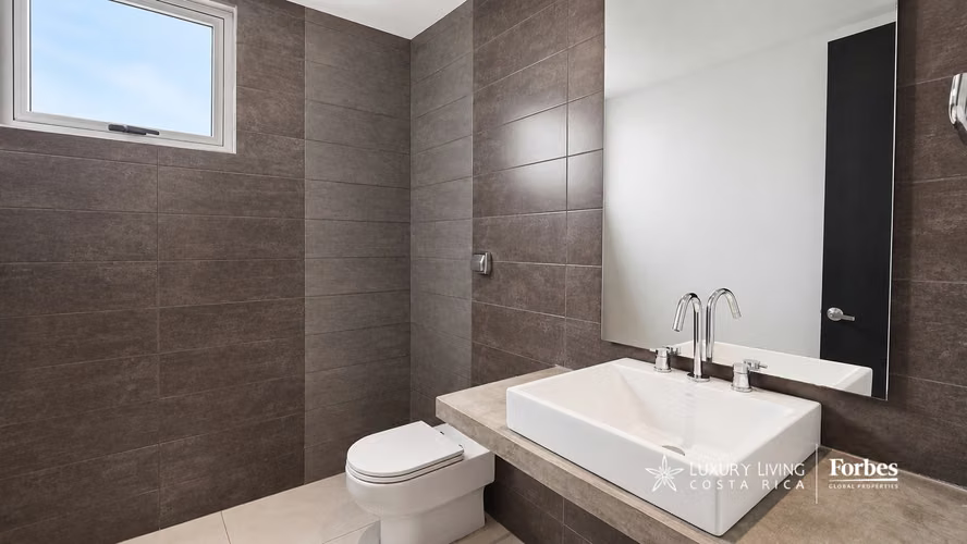 21538 - Casa Trío | Townhouse de 3 Niveles en Santa Ana - Imagen 12