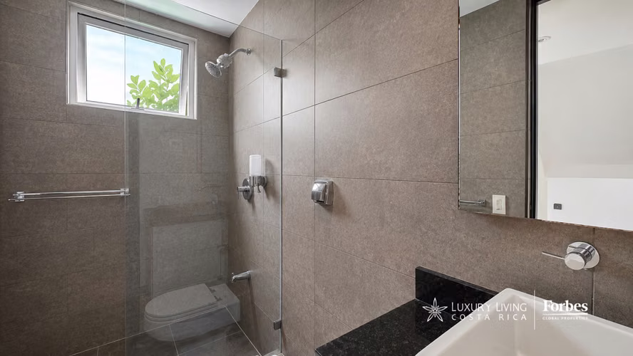 21538 - Casa Trío | Townhouse de 3 Niveles en Santa Ana - Imagen 10