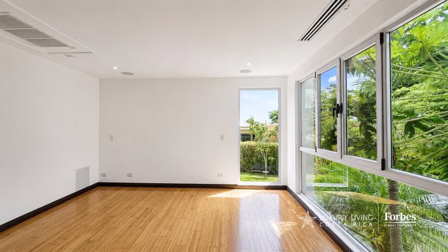 21538 - Casa Trío | Townhouse de 3 Niveles en Santa Ana - Imagen 6