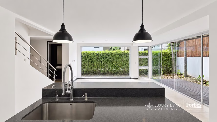 21538 - Casa Trío | Townhouse de 3 Niveles en Santa Ana - Imagen 5