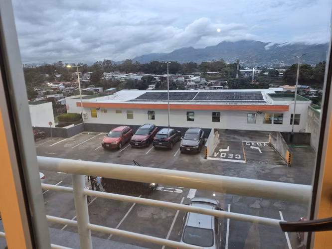 SE ALQUILA APARTAMENTO EN CONDOMINIO BAMBU 106 - ULLOA HEREDIA