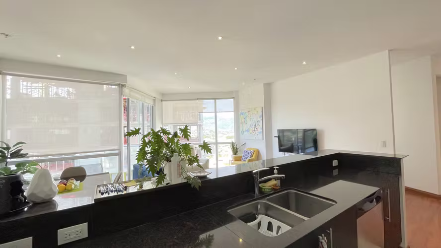 Apartamento venta amoblado en Nunciatura Rohrmoser