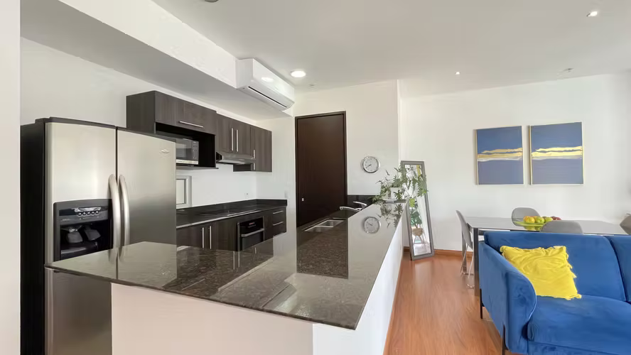 Apartamento venta amoblado en Nunciatura Rohrmoser